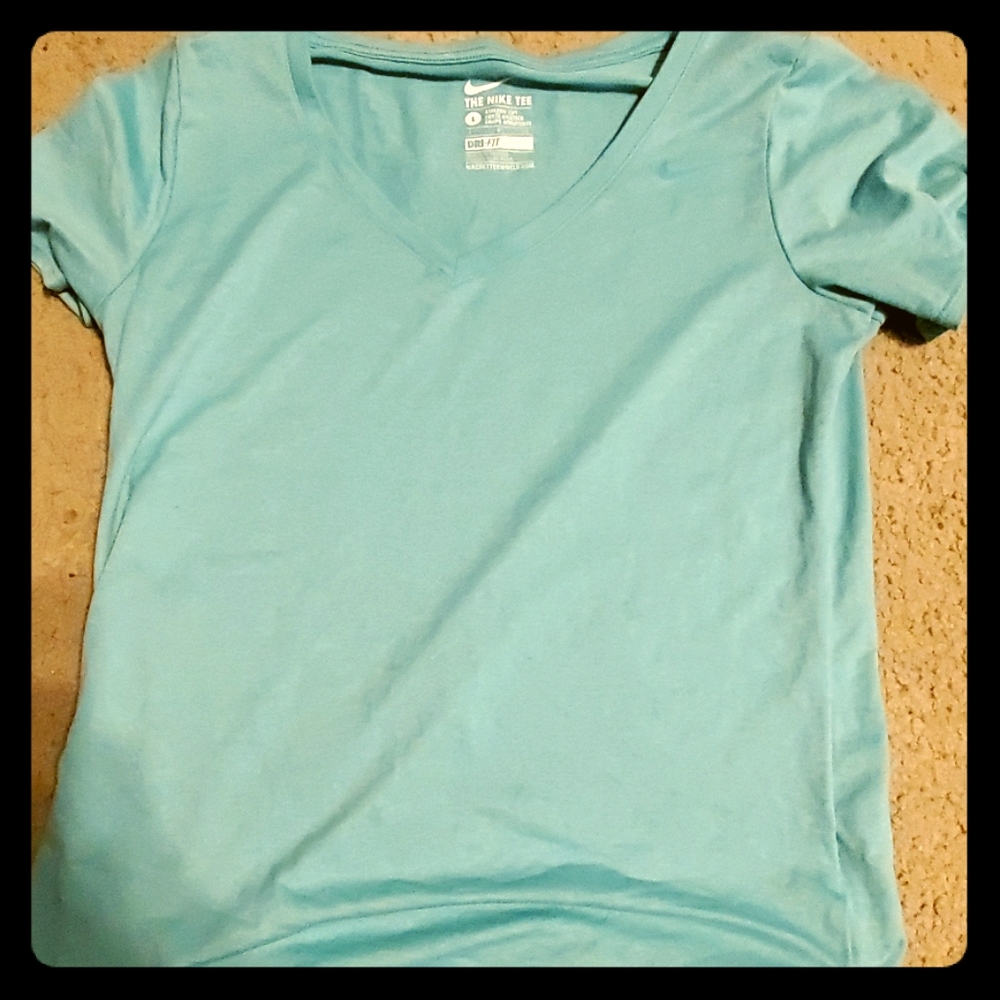 Nike green tshirt